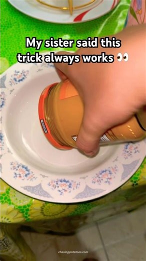 Uhmmm? How do you open a jar? 😭 #lifehacks #kitchen #subscribe #trends #trending #viral #aa23