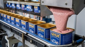 How Millions of SPAM Cans Are Made in a Factory - 1Funny.com