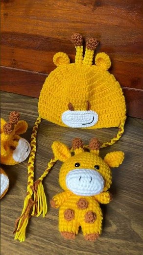How to Crochet a Giraffe Cap and Booties Set #shorts #amigurumi #crochet #handmade #diy #giraffe