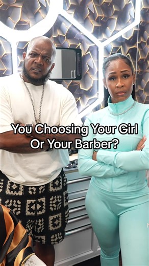 You Choosing Your Girl Or Your Barber? @niadorsey01 @egojaleel #barber #funny #reels #comedy #viral