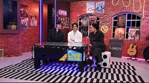 JUNIORMARKMO X LIVEHOUSE #GMMTVLiveHouse #JuniorMark #junniorrs #markjrtn Juju going off-script for the nth time🌞: In the script, they just said, “Tim chasing after Pai and hugging Pai,” but they didn’t specifically say what we needed to do. Since our characters are so in love and are about to get married, we need to show a sense of ownership. We have to sniff cheeks or be closer to each other than normal people would be.🗣️: So you sniff-kissed him off script?🌞: It’s— it’s—🗣️: Is that right?