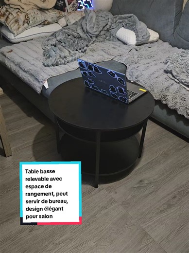 Table basse relevable avec espace de rangement, peut servir de bureau, design élégant pour salon, noir, blanc ou marron. #table #salon #deco #maison #design