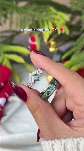 The Perfect Christmas Gift for Her: A Promise Ring 💍🎄❤️