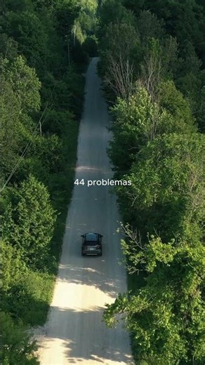 🚗✨ Tem problemas que só se resolvem viajando!