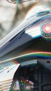 🏍️✨ Timeless style, modern performance. The Renegade Classic Deluxe combines the spirit of the American classic with today's technology. 🌟 What can you expect? 🔹 Nostalgic design that captures glances. 🔹 Reliable performance with a Euro 5 engine. 🔹 125 and 300 displacements to adapt to your adventure. 💬 Ready to steal glances and conquer roads? Find out more about this cruiser that redefines elegance on the road 👉 𝙬𝙬𝙬.𝙪𝙢𝙢𝙤𝙩𝙤𝙧𝙘𝙮𝙘𝙡𝙚𝙨.𝙘𝙤𝙢 📸 Your next story on wheels start