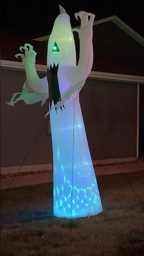 How to Fix Inflatable Lawn Decorations