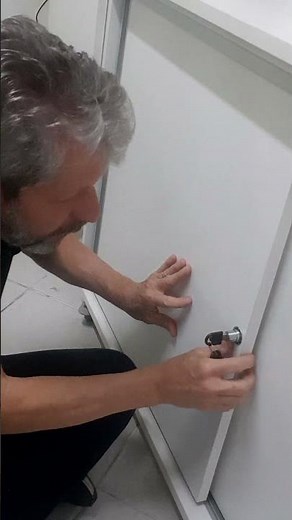 How to install a lock on a sliding door