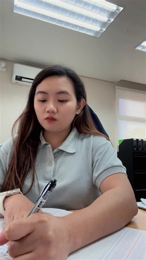 Cash receipt journal 🤣 taas ang paa dun sa umay ng mag sulat 😂 #accounting #accountinglife #cashreceiptsbook #officelife #officehumor