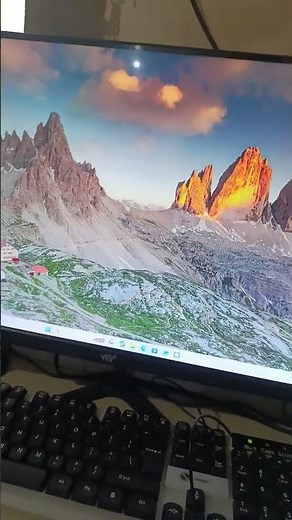 what is inside system 32