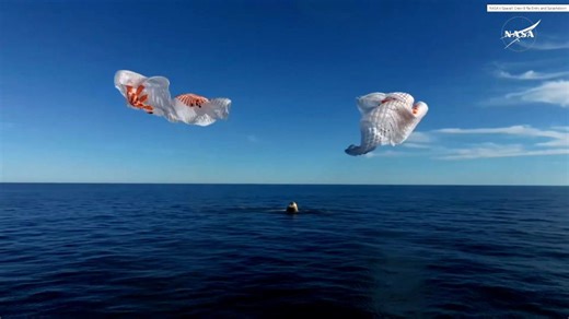 Capsule containing ISS astronauts returns safely