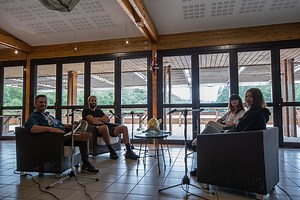 En ligne - Nash Podcast "La French Carpe" Femme carpiste et Femme de carpiste. --> https://urlgeni.us/youtube/nashpodcastEP3 Dans ce troisième épisode, Laurian et Jocelyn reçoivent 2 invitées pour un podcast avec un sujet un peu particulier, les Femmes à la Pêche et les Femmes de Pêcheur. Nous recevons donc Morgane CANU, membre de l'équipe Nash France, pêcheuse depuis maintenant plusieurs années et Cindy TARRIS FILIPIAK (qui est la femme de Laurian Tarris,notre community manager 🙂 ) pour avoir 