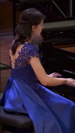Anastasia Dovgan — F. Chopin etude 1 op.10