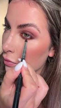 Tutorial for a beautiful brown eye look #tutorial #makeup #btvelvet