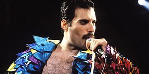 10 Best Freddie Mercury Songs of All Time - Singersroom.com