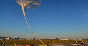 World View Balloon Lofts NASA Experiments to Near-Space Heights
