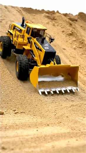 Epic RC Front Loader Digging in Sand! 🚜