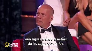 Si alguien te conoce bien es tu ex pareja y Demi Moore se lo demostró a Bruce Willis en su roast. #RoastDeBruceWillis 🔥 | Comedy Central Latinoamérica