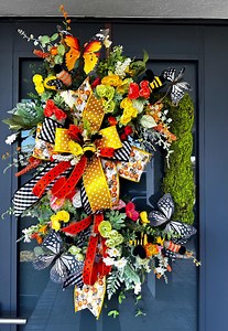 XL Bee Butterfly Spring Wreath, Moss Frame Floral Door Decor - Etsy
