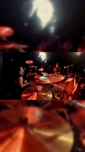 Main drum malem malem di puncak, pake sleeveless. SEJUKK 🤒 #okifadhlan #jasad #drummer