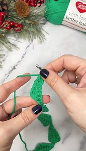 KEY/US TERMS Ch - Chain St - Stitch Slst - Slip stitch * - * - repeat items between INSTRUCTIONS STEP 1: Ch 8. STEP 2: Starting in 2nd ch from hook, insert hook into ch and pull up small loop, *insert hook into next ch and pull up loop slightly longer than previous one* repeat *-* 4 more times (7 total loops on hook) STEP 3: *Yarn over pull through two loops* until one loop is left on hook. STEP 4: Turn to work on the other side of the foundation ch, then repeat Steps 2-3 STEP 5: Turn and Slst i