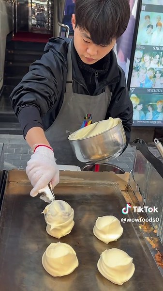 Japanese Soufflé Cakes: A Delicious Korean Street Food
