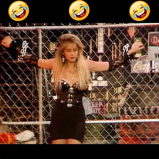 15K views · 416 reactions | Kelly's Music Video Performance... Take 56 Part 2 #Albundy #Bundy #show #funnyvideo | Harvey75 | Facebook