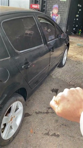 307 Surprises: The Peugeot already left me stranded…