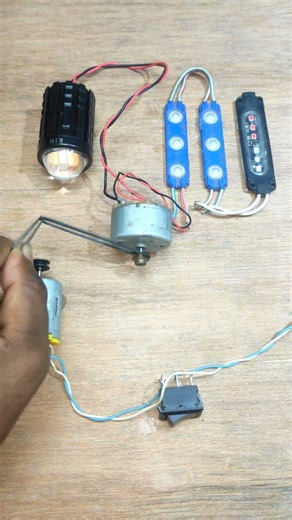 DC Motor Generates Electricity Project #dcmotor #tech #experiment #shorts