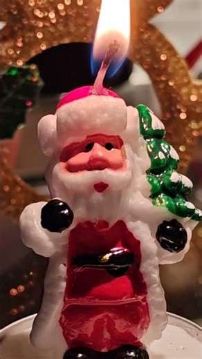 Santa Candle Melting — Relaxing Meditation 🎅✨.