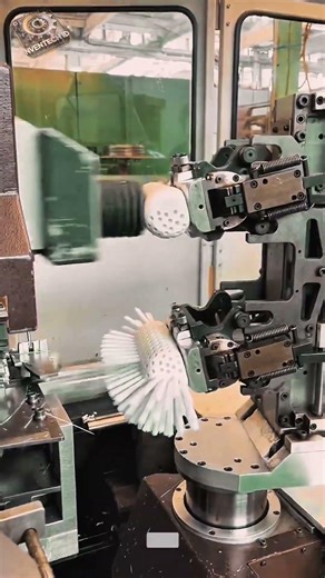 Innovation Rotary Brush Tufting Machine: How to Insert Bristle Precision