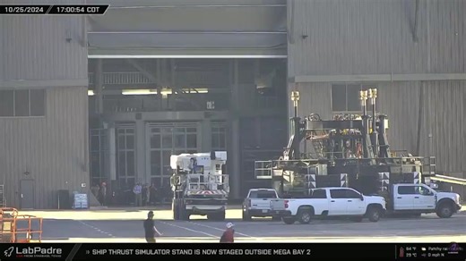 Starship运输车进入MB2，随后Ship 33（V2）将在梅西测试场进行低温测试。