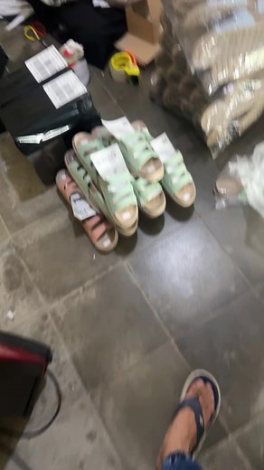 Sandal Wanita Kekinian #sandalwanita #sepatuwanita #sendalwanita #sandalteplek