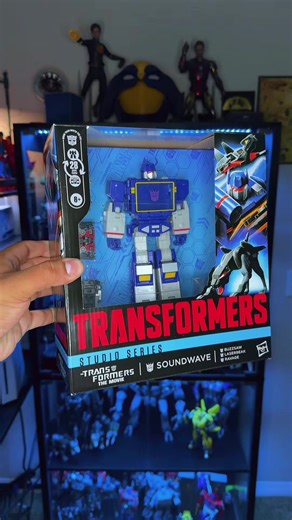 Incredible Mini-Masterpiece Decepticon Action Figure