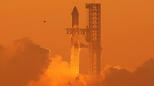 SpaceX Starship test flight fails minutes after launch