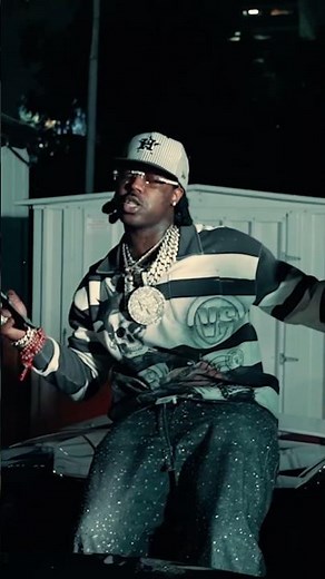 “Thug Club” Video out now 👣🐾 #estgee #estgeetypebeat