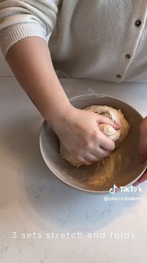 Zuurdesem Bread Recipe: Stretch & Folds Technique