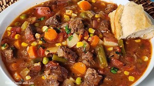 Easy Vegetable Beef Soup: A Hearty & Simple One-Pot Meal