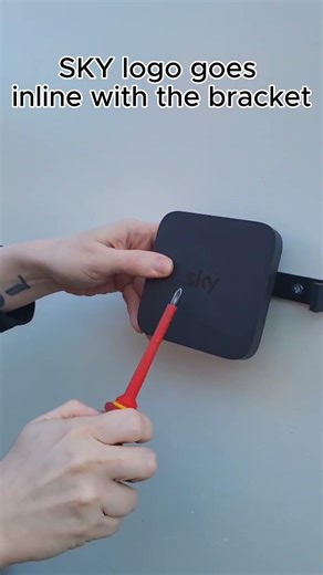 SLM Sky Stream Puck Wall Mount Installation