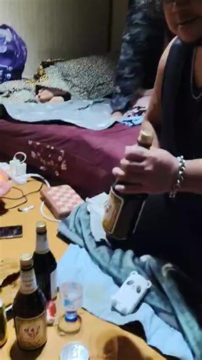 Pagi Sembari Menyantap Paolyta