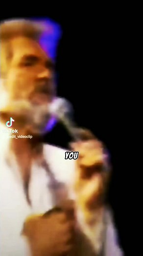 Kenny Rogers ~ Through the Years #kennyrogers #throughtheyears #80s #musicvideo