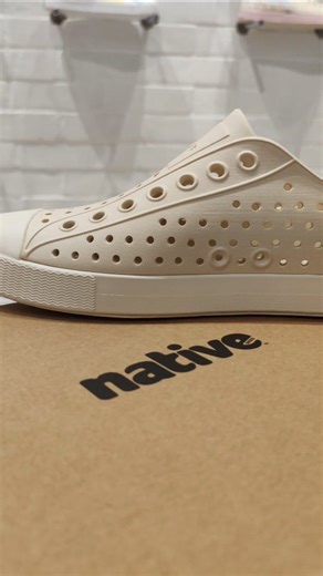 Jefferson EVA, made for everyday movement 👣 #nativeshoes #nativeshoesph #jefferson | Native Shoes