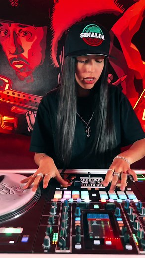 Mexican Female DJs Remixing Classic Songs | DJ Livia & DJ Viber