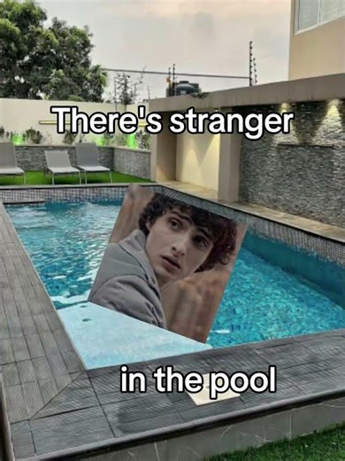 Stranger danger OH WAIT😮‍💨