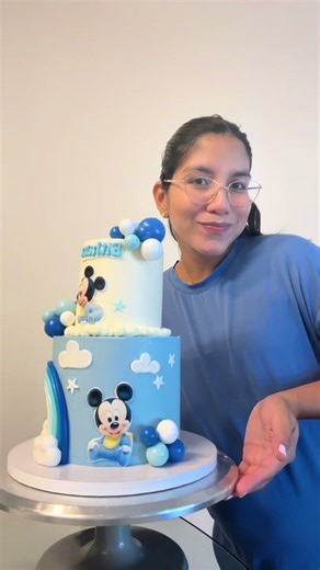 Haciendo pastelito para comenzar el año 🥰 este es uno de mis tamaños favoritos porque es pequeña pero grande jaja #miami #CapCut