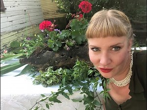 DIY funerals The Living Casket Spray