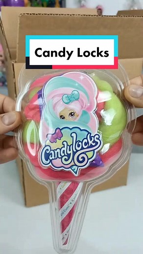 Candy Locks Doll: Muñeca con Pelo Largo para Coleccionar