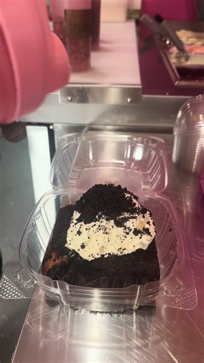 Delicious Cheesecake Brownies: A Must-Try Treat