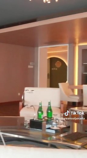 Room tour the largest room in Hotel Mercure Convention Center, Ancol -Jakarta. Presidential Suite room with balcony and ocean view.