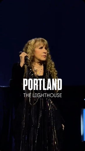 The Lighthouse - Portland… First time for this song being performed on tour Video: Kajolswife | Fleetwood Mac News