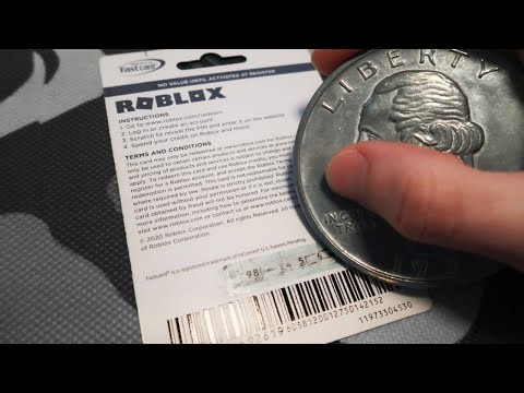 Redeeming a 2026 Roblox Gift Card Code!